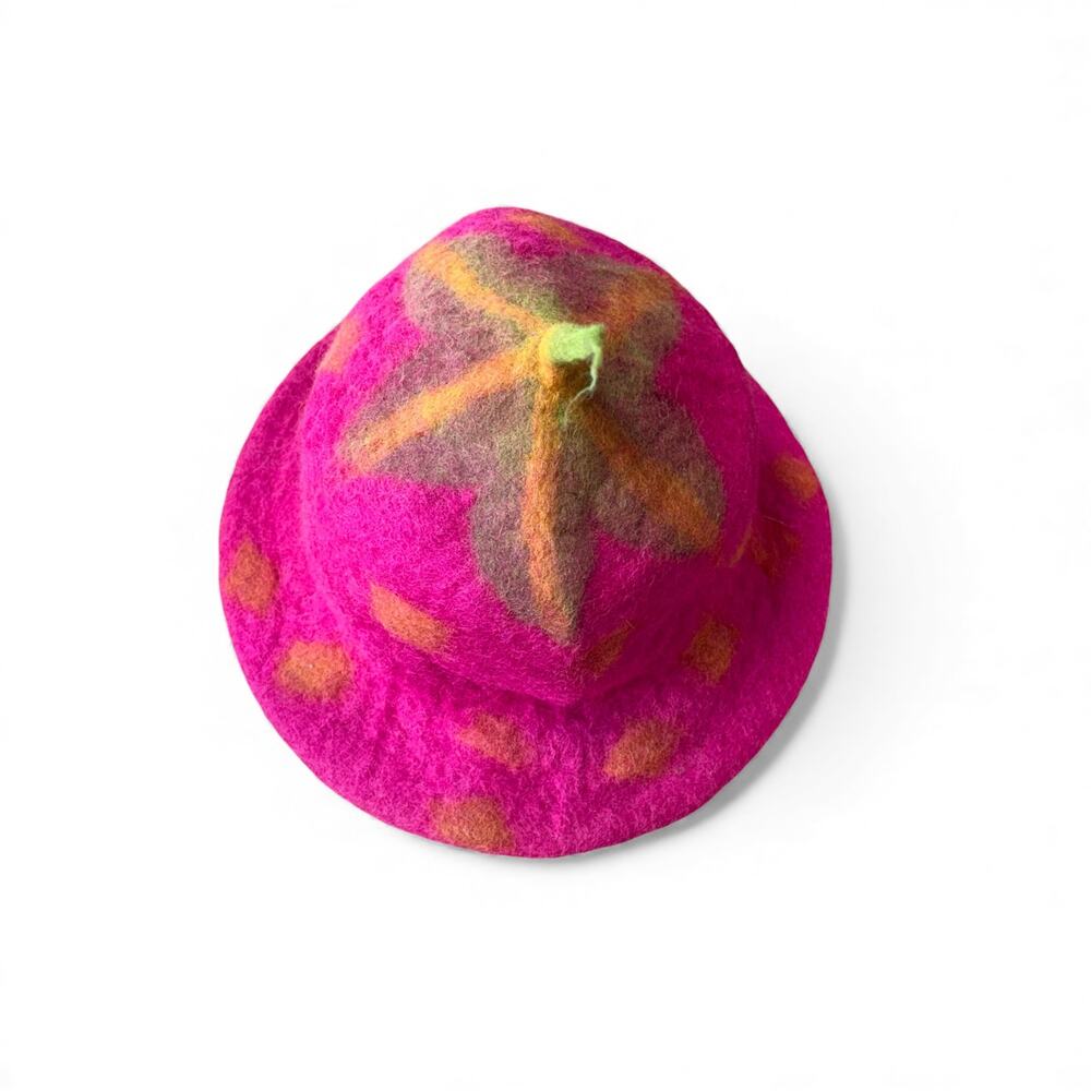 Vintage Bright Pink Felted Strawberry Hat - Picture 4 of 4